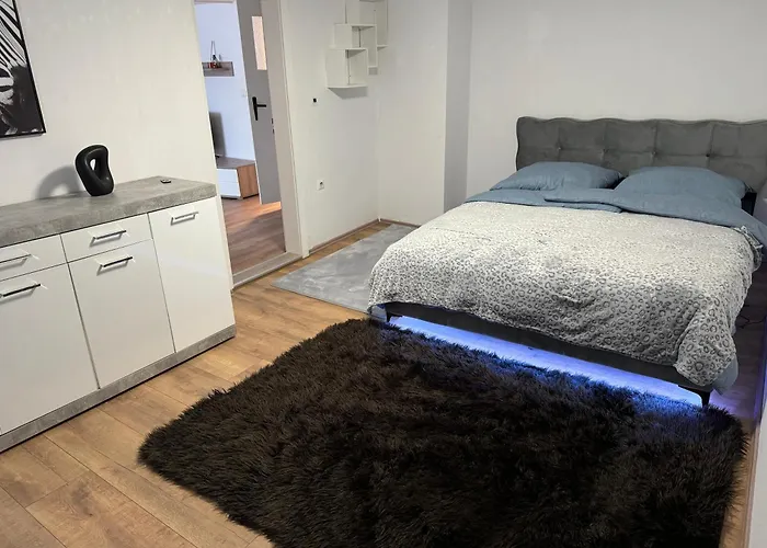 公寓 Nappen Platz 2 *